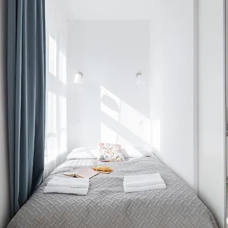 Piotrkowska Welcome 公寓 *